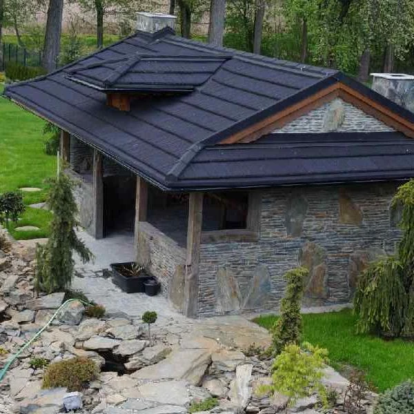 Altana z kamienia naturalnego